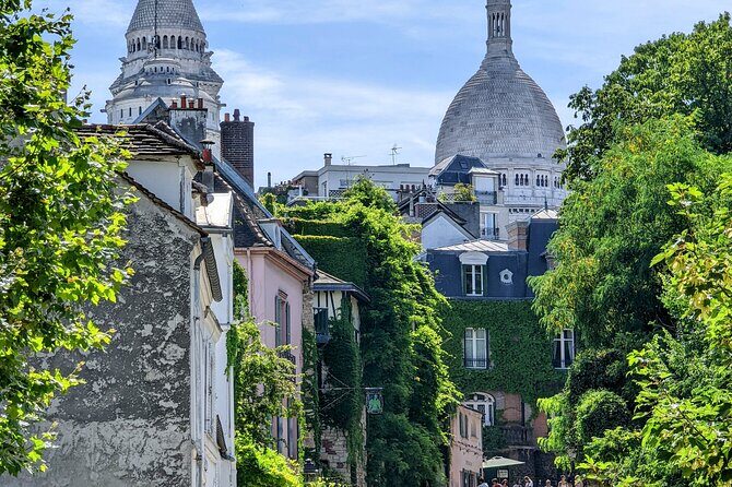 Guided and Private Tour of 3 hours through Paris aboard a Citroën 2cv - The Sum Up