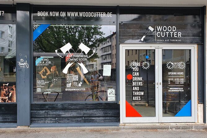 Guided Axe Throwing Experience in Frankfurt Altstadt - Who Is This Tour Best For?