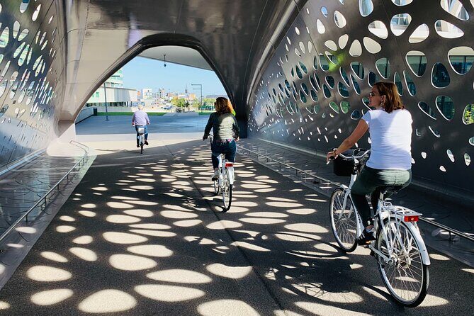 Guided Bike Tour: 2 Hours Highlights of Antwerp - Who is this tour ideal for?