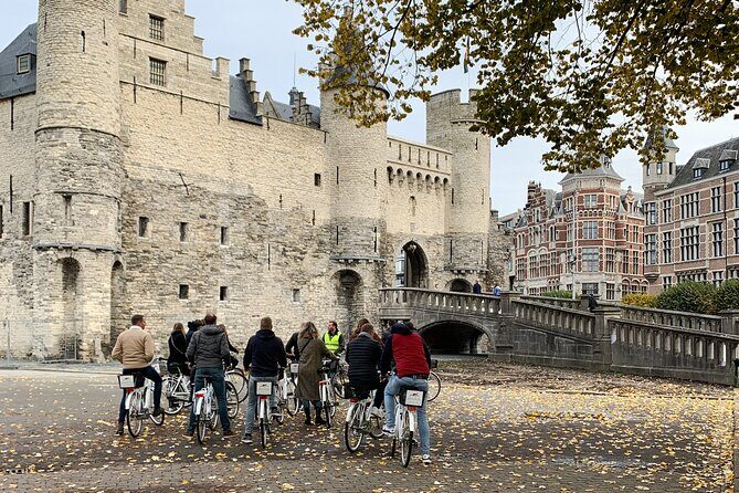 Guided Bike Tour: 2 Hours Highlights of Antwerp - FAQ