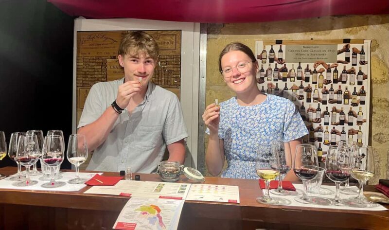 Guided Bordeaux Wine Tasting Class with 6 Wines and pairings - Key Points