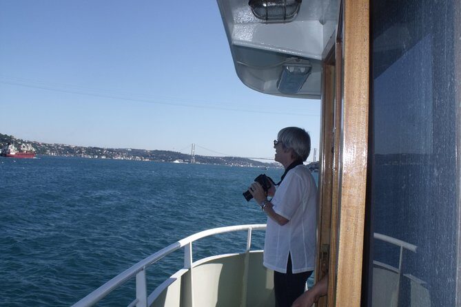 Guided Bosphorus & Black Sea Cruise with Stopover Asia and Lunch - FAQ