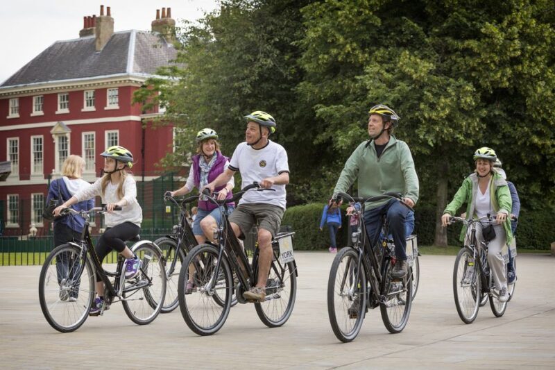 Guided Cycling Tour of York - Exploring York by Bike: An Authentic Journey