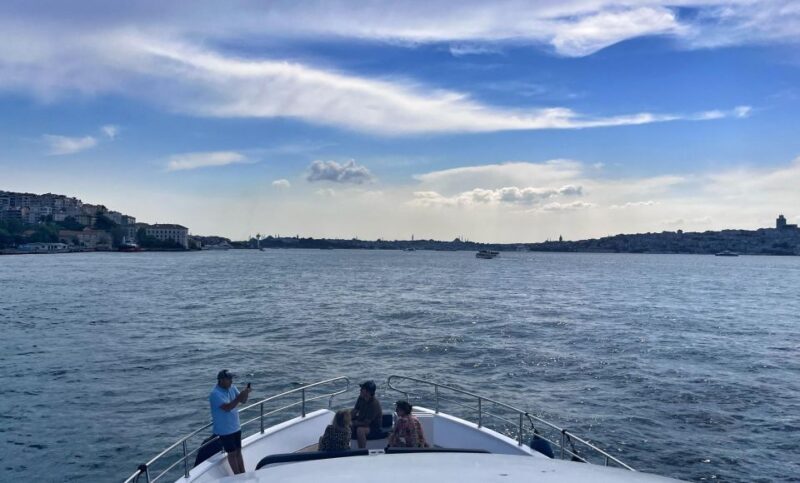 Guided Dolmabahce Palace Tour with Bosphorus Sunset Cruise - Visiting the Dolmabahce Mosque & Other Stops