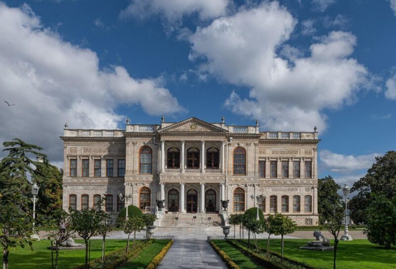 Guided Dolmabahce Palace Tour with Bosphorus Sunset Cruise - The Bosphorus Sunset Cruise: A Relaxing Finale