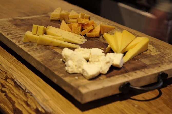 Guided Food Tour Haarlem (min. 2 persons) - Many local tastings - FAQ