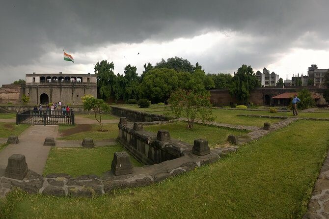 Guided Highlights of Pune Car Tour with a local (4 Hrs Sightseeing in AC Car) - Key Points