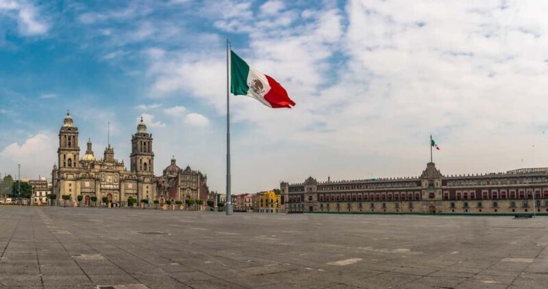 Guided Historic Downtown Private Walking Tour in Mexico City - Key Points