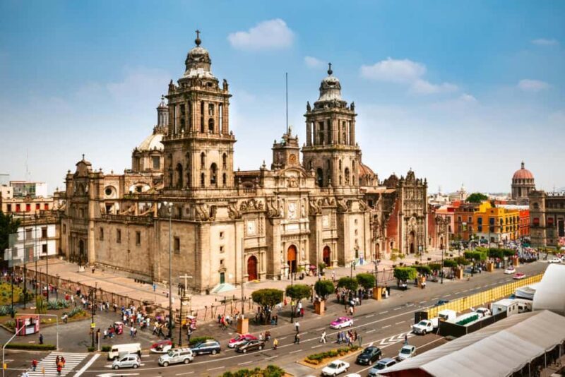 Guided Historic Downtown Private Walking Tour in Mexico City - Who Should Consider This Tour?