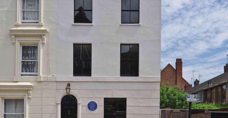 Guided House Tour of Van Gogh House London - FAQs