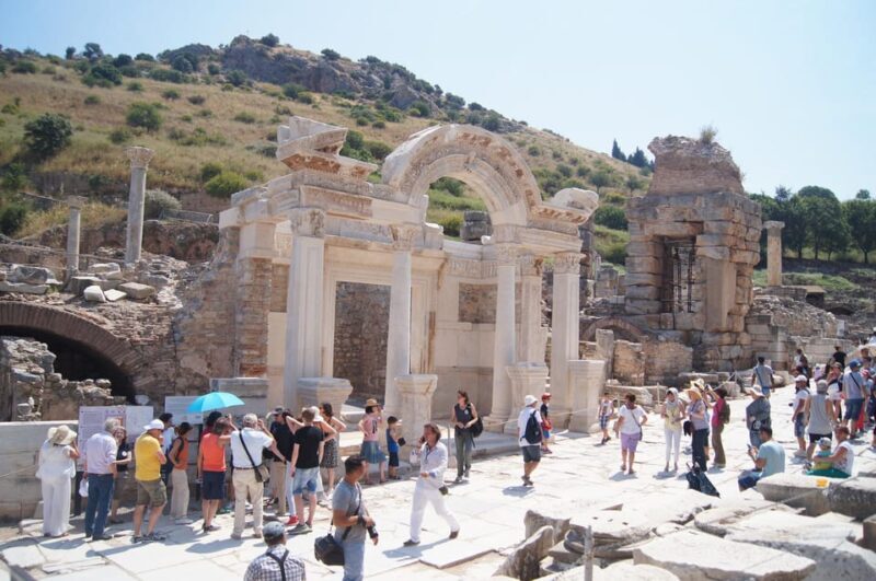 Guided Icmeler Ephesus Tour w/ Breakfast & Lunch - Who Would Enjoy This Tour?