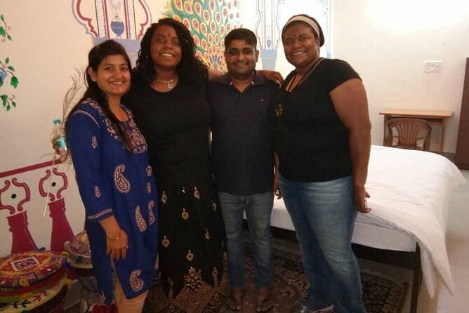 Guided Jaipur City Tour With Optional Family Dinner - The Experience from a Travelers Perspective