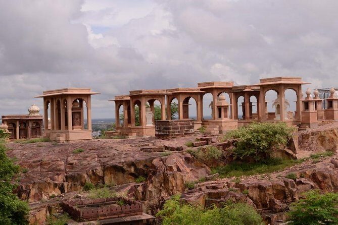 Guided Jodhpur City Day Tour From Jaipur With Lunch & Entry - Authenticity and Insight from the Local Guide
