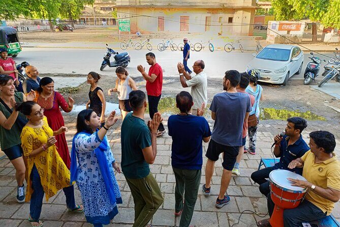 Guided Morning Bicycle Tour with Food Tasting in Jaipur - What the Tour Includes — and What It Doesn’t