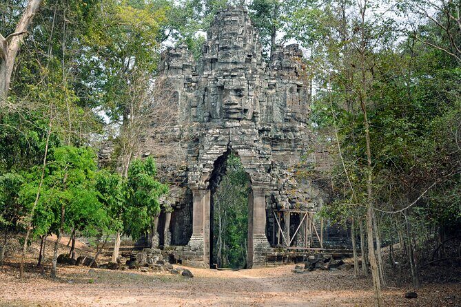 Guided Private A/C vehicle Tour Angkor Wat and Small Circle and Five Extras - Who is this tour best for?