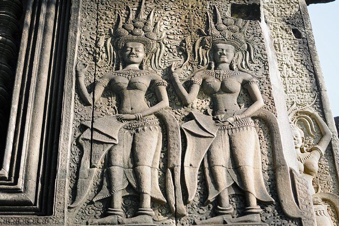 Guided Private A/C Vehicle Tour to Angkor Wat and Small Circle with Two Extras - The Experience: A Deep Dive into the Temples and Hidden Gems
