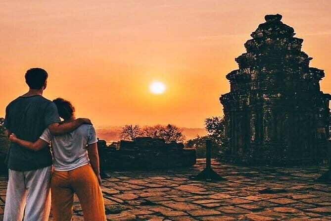 Guided Private Tuk Tuk Tour to Angkor Wat and Small Circle with Two Extras - The Sum Up