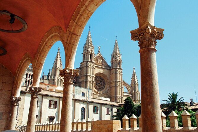 Guided Route through Palma with Cathedral and visit to Valldemossa (4H) - Exploring Valldemossa