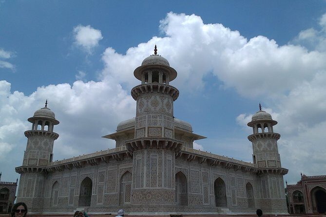Guided Sunrise Tour of Taj Mahal with 3 World Heritages UNESCO sites in Agra - What makes this tour stand out?