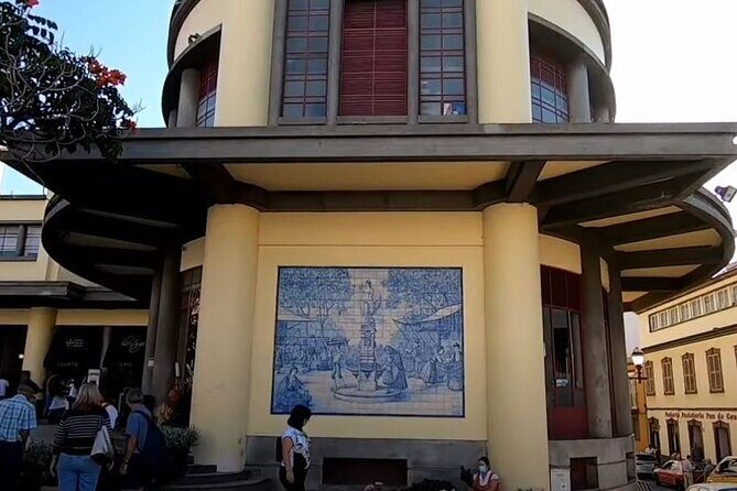 Guided Toboggan Ride and Madeira Wine Tasting Tour - Who Will Love This Tour?