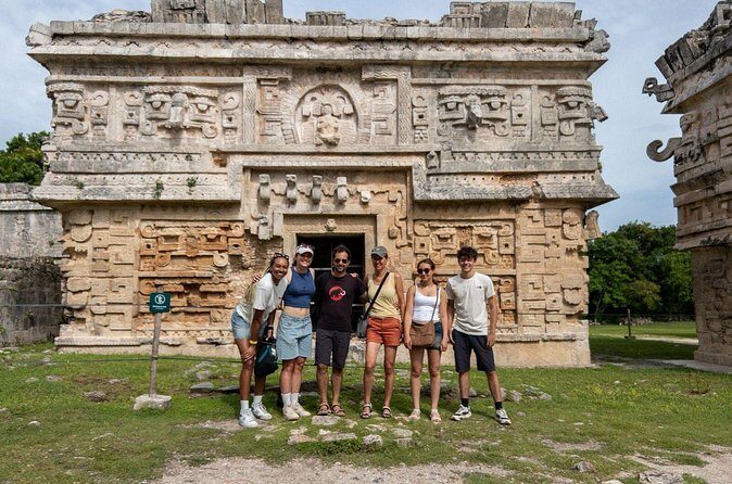 Guided tour in Chichen Itza and 3 cenotes from Valladolid - FAQ