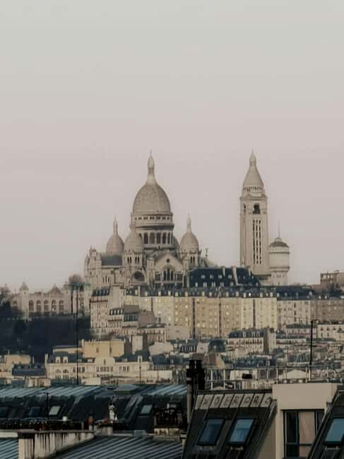 Guided tour in Paris in a vintage car Arabic English speaker - The Practicalities