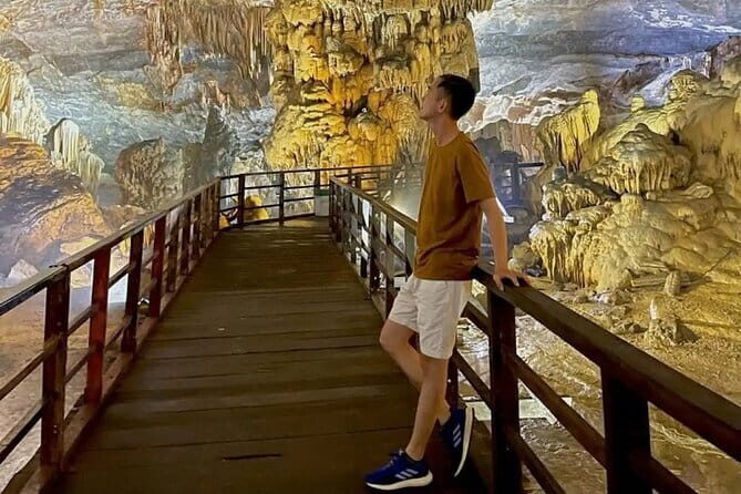 Guided Tour in Phong Nha and Paradise Caves with Transportation - The Itinerary in Detail: What to Expect
