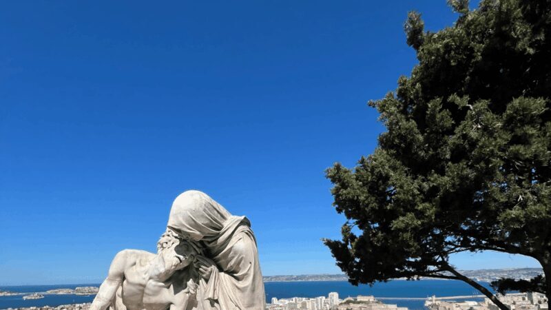 Guided tour in the heart of Marseille! - Key Points