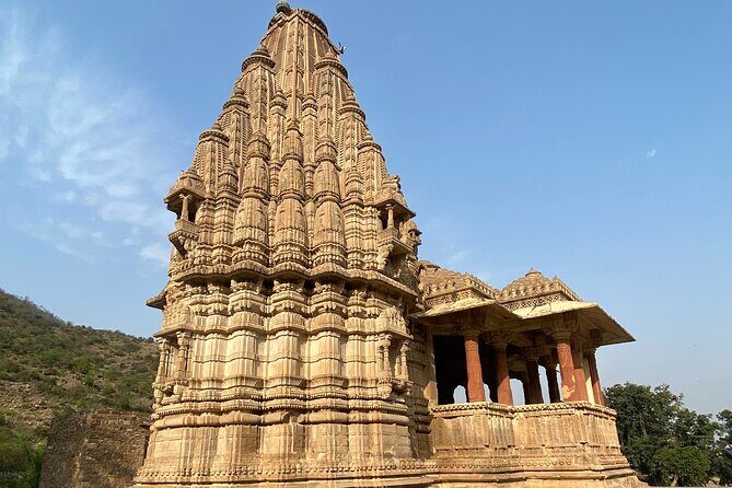 Guided Tour: India's Most Haunted Village-Bhangarh With Entry Fee - Key Points