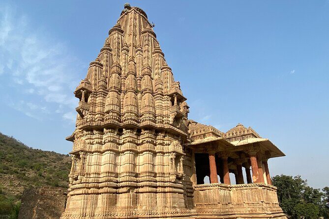 Guided Tour: India's Most Haunted Village-Bhangarh With Entry Fee - Additional Details That Matter