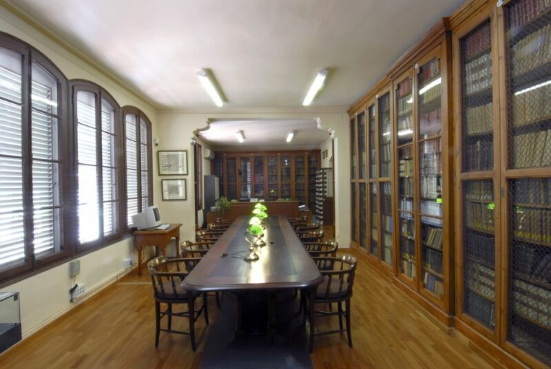 Guided Tour of Barcelona's Royal Academy of Sciences & Arts - Practical Tips for Visitors