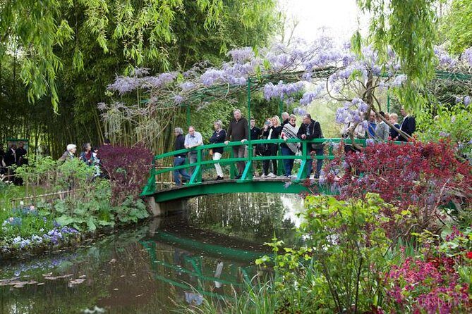 Guided tour of Claude Monet's house in Giverny by private car from Paris - The Experience: What to Expect on the Tour