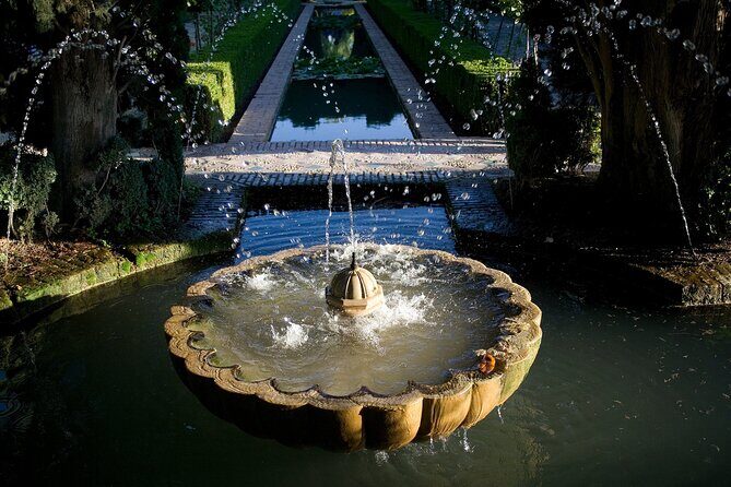 Guided tour of La Alhambra with tickets included - FAQ