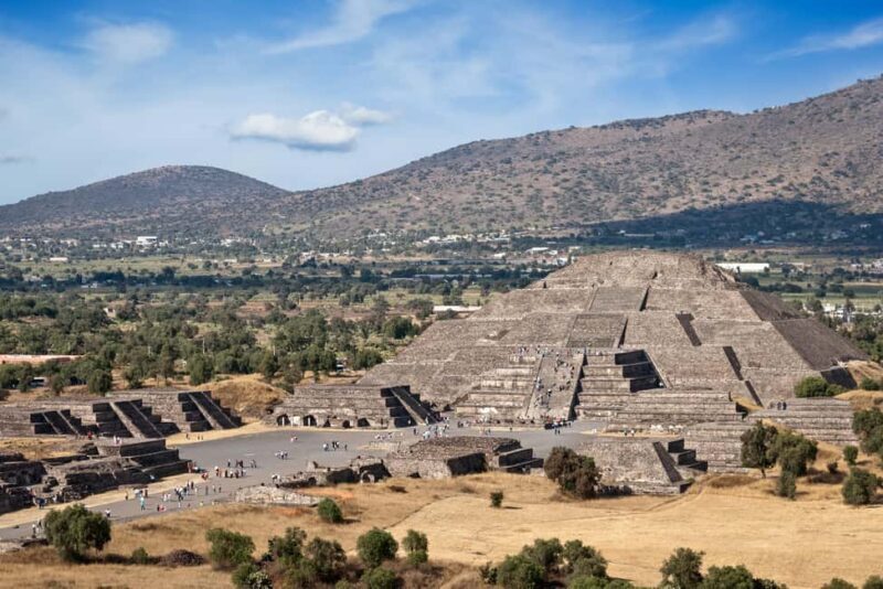 Guided tour of Mexico City: Teotihuacan, Guadalupe, and the Mexica city of Tlatelolco - The overall experience: pros and cons