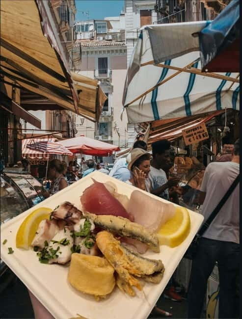 Guided tour of Ortigia with Fish Street Food at the market - Exploring the Tour in Detail