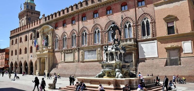 Guided Tour of Palazzo D'Accursio - The Sum Up