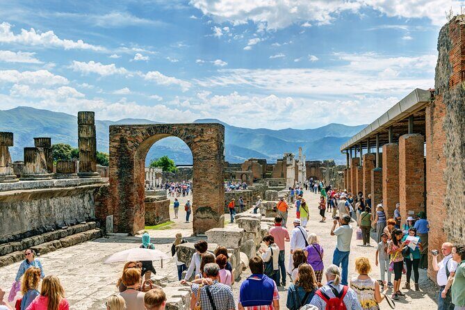 Guided Tour of Pompeii and Herculaneum with Lunch and Ticket - The Deep Dive: What Makes This Tour Special