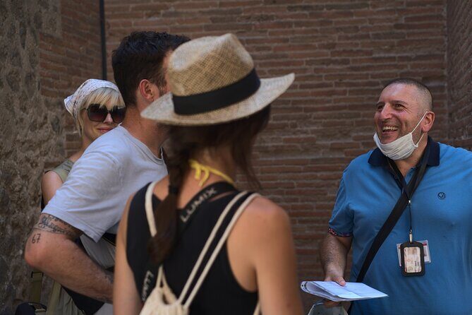 Guided Tour of Pompeii Ruins with Lunch and Wine - Key Points