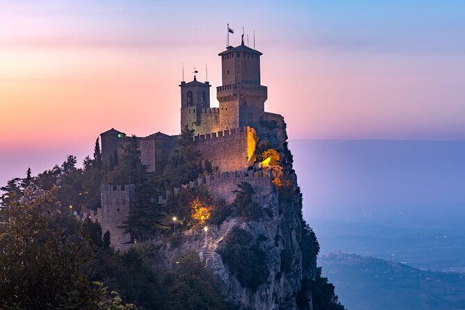 Guided Tour of San Marino at Sunset with aperitif included - What Makes This Tour Stand Out?