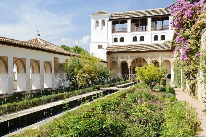 Guided tour of the Alhambra: Generalife and its gardens - Is This Tour Worth It?