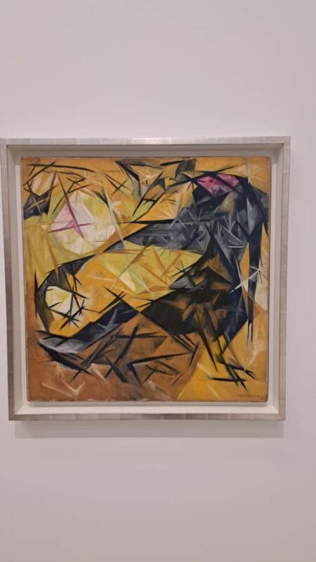 Guided tour of the Guggenheim Museum in NY - Discovering the Guggenheim: A Unique Blend of Art and Architecture