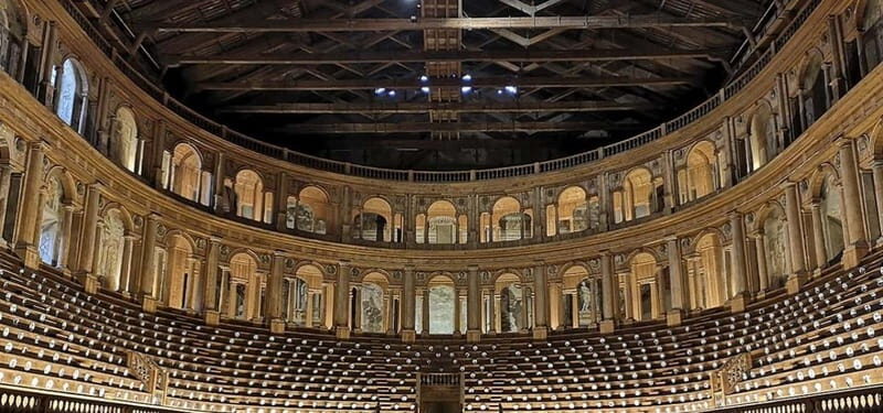 Guided tour of the Pilotta Monumental Complex - A Closer Look at the Pilotta Complex Tour Experience