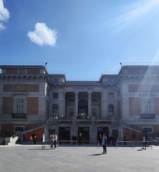 Guided tour of the Prado Museum in French - A Close Look at the Prado Museum Guided Tour in French