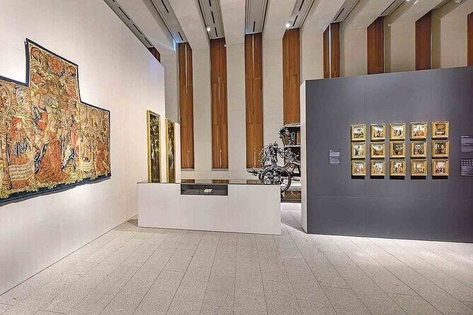 Guided tour of the Royal Collections Gallery in Madrid - Analyzing the Value & Practical Details