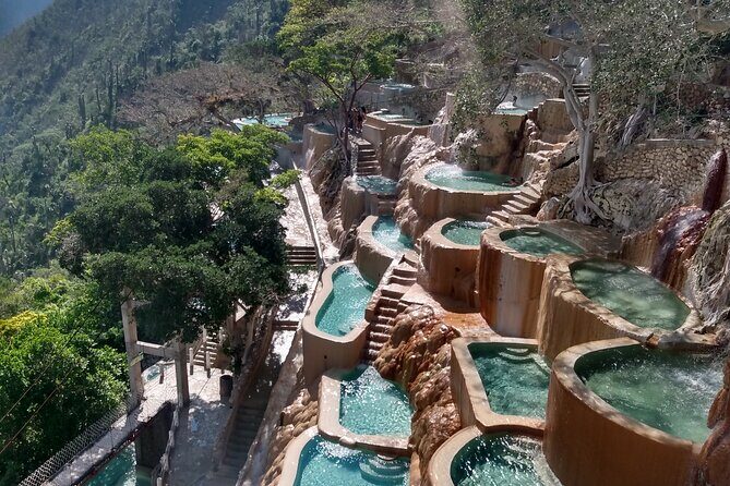 Guided Tour of the Spectacular Grottoes of Tolantongo - Key Points