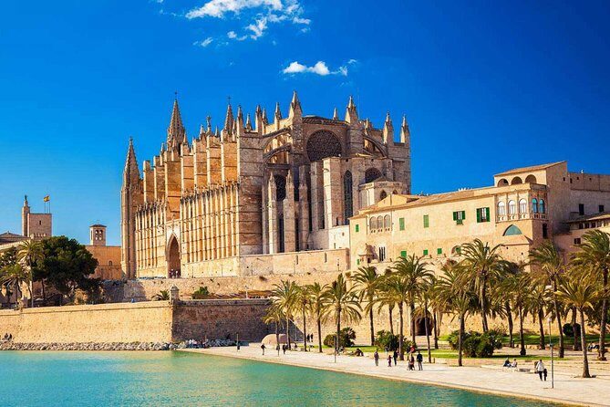 Guided Tour: Palma Old town and Cathedral Visit - Key Points