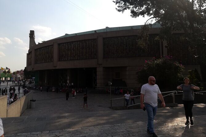 Guided tour POR the Basilica DE Guadalupe with architect - The Itinerary in Detail