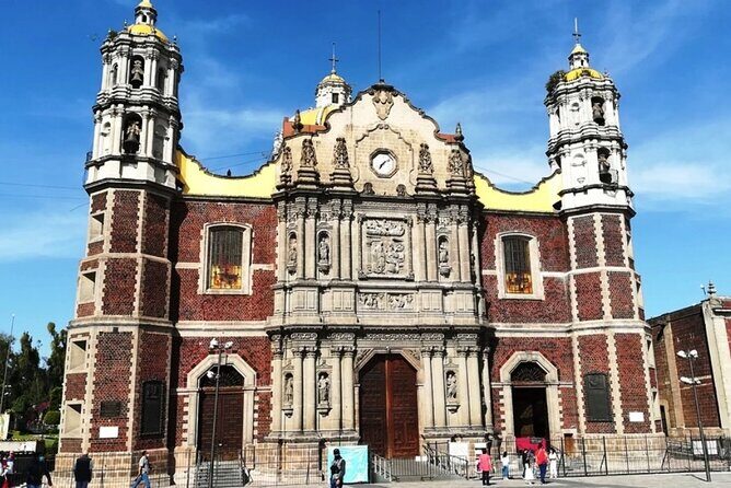 Guided tour POR the Basilica DE Guadalupe with architect - The Value of the Experience