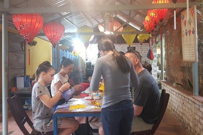 Guided Tour to do Lantern Making Class,Hoi An WalkingTour,Night Market,Boat Ride - FAQs