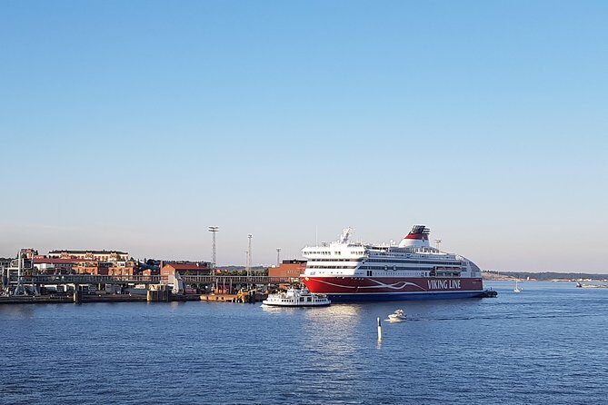 Guided tour to Helsinki from Tallinn by VIP car with return ferry ticket - Key Points